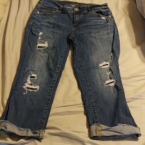 Maurices capris size 10